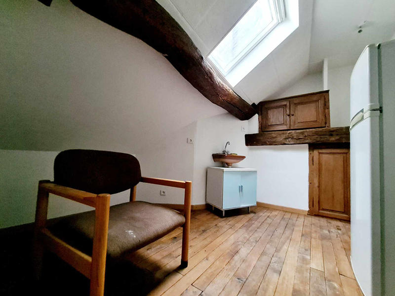 Maison - 280 m² - 10 pièces