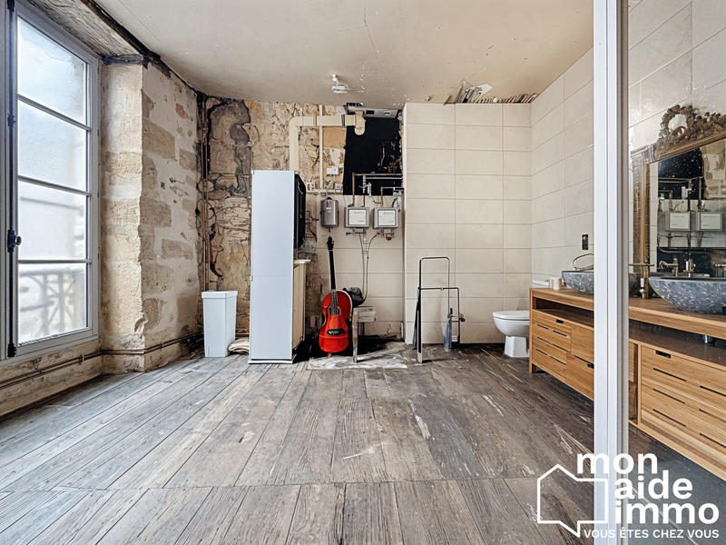 Maison - 300 m² - 12 pièces