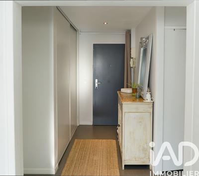 Appartement - 93 m² - 5 pièces