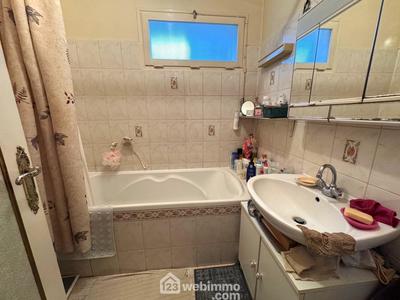 Appartement - 64 m² - 4 pièces