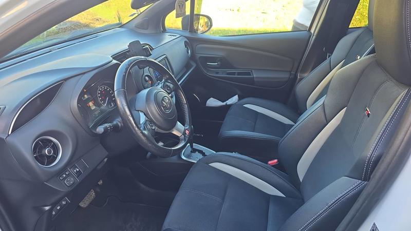 Toyota Yaris 1.5 Vvt-i 100 Hybrid Cvt Gr Sport