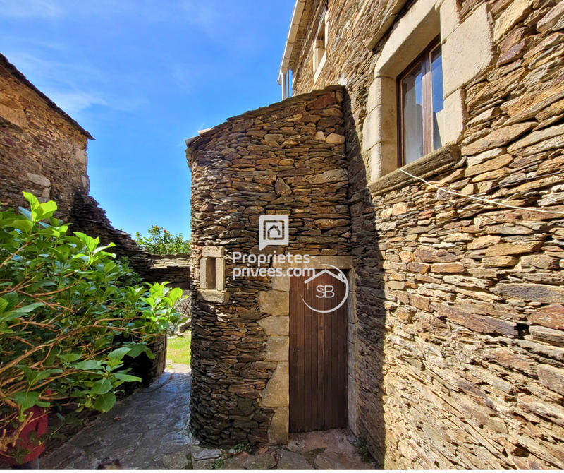 Mas - 215 m² - 8 pièces