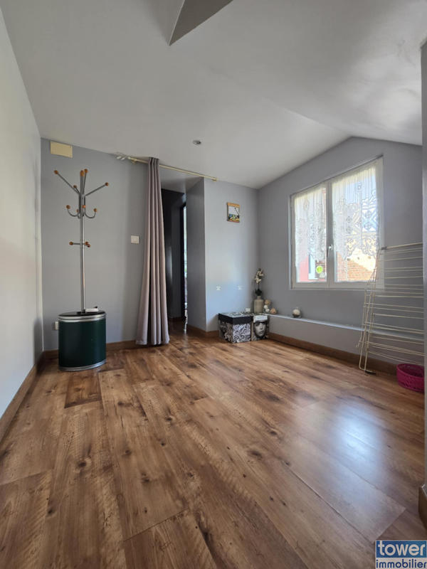 Maison - 140 m² - 5 pièces