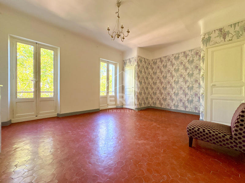 Maison - 184 m² - 5 pièces