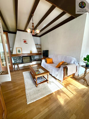 Maison - 180 m² - 7 pièces