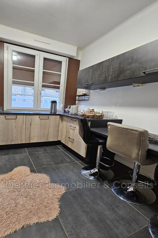 Appartement - 100 m² - 4 pièces