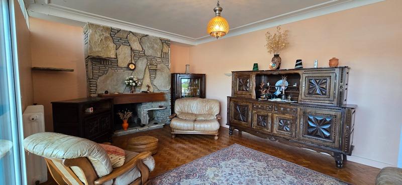 Maison - 137 m² - 5 pièces