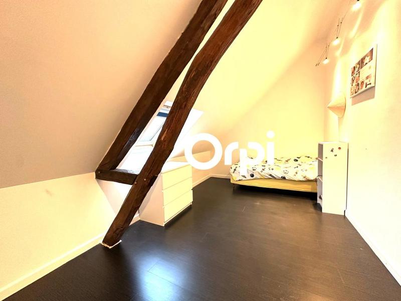 Maison - 222 m² - 6 pièces