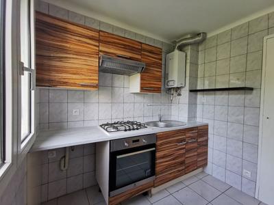 Appartement - 64 m² - 4 pièces