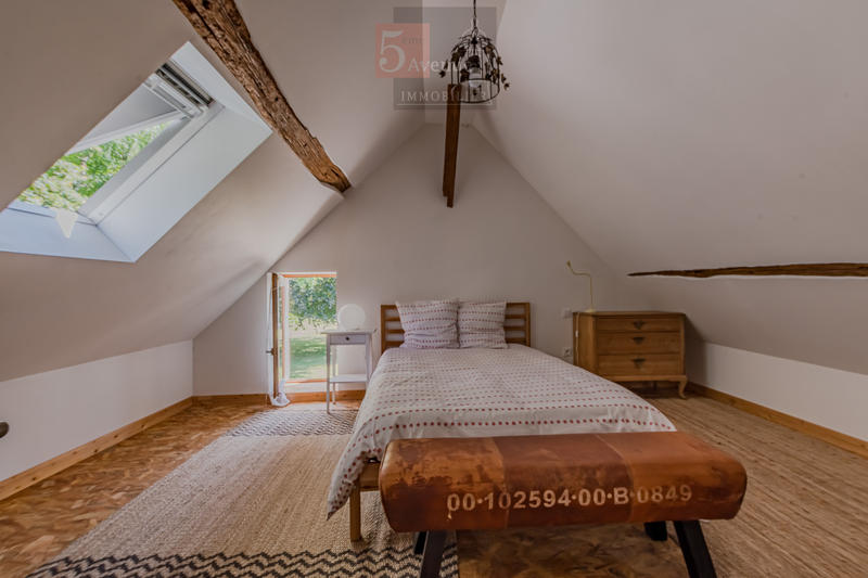 Maison - 300 m² - 9 pièces