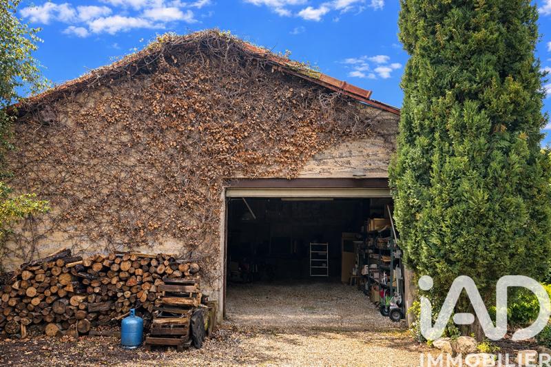 Maison - 210 m² - 7 pièces