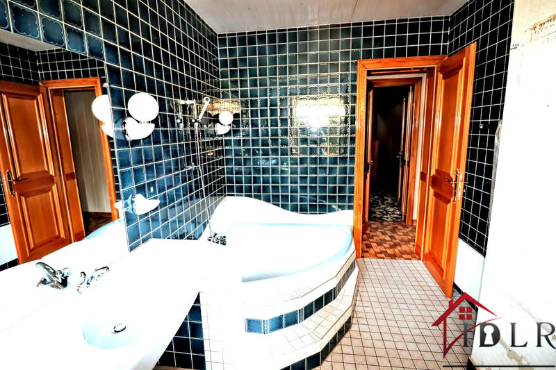 Maison - 150 m² - 6 pièces