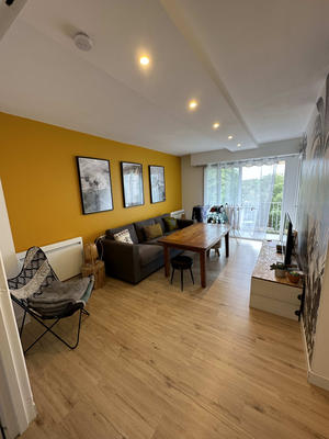 Appartement - 80 m² - 5 pièces