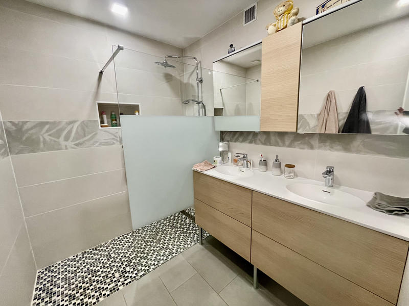 Maison - 198 m² - 5 pièces