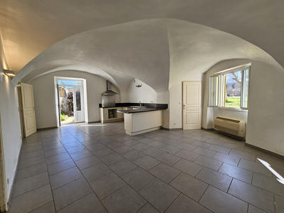 Maison de village - 130 m² - 8 pièces