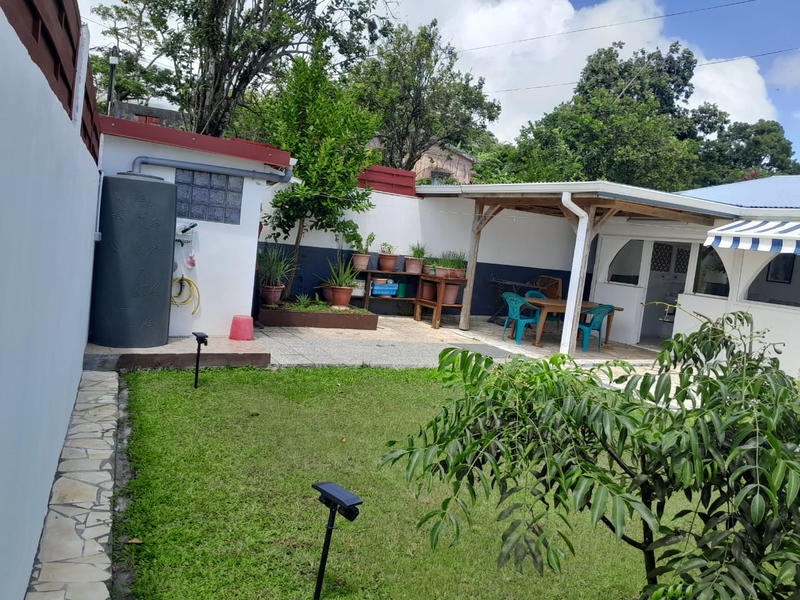 Maison - 98 m² - 4 pièces