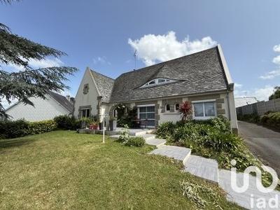 Maison - 214 m² - 7 pièces