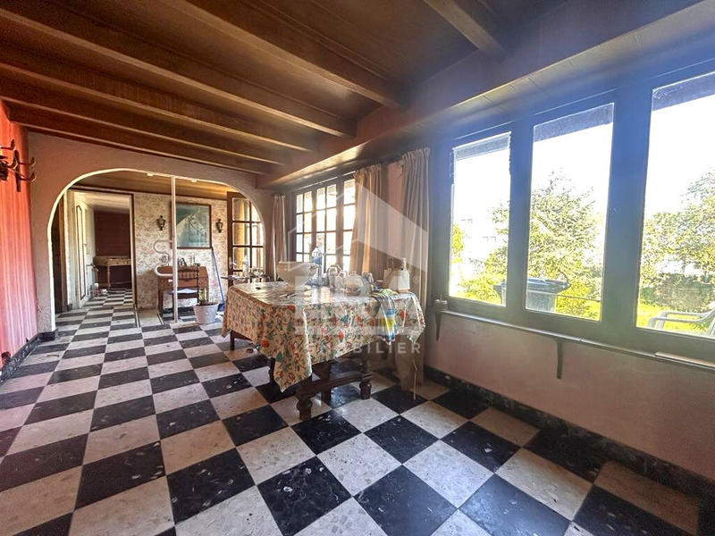 Maison - 165 m² - 9 pièces