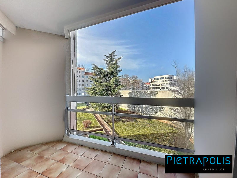 Appartement - 96 m² - 4 pièces