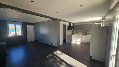 Maison - 103 m² - 4 pièces