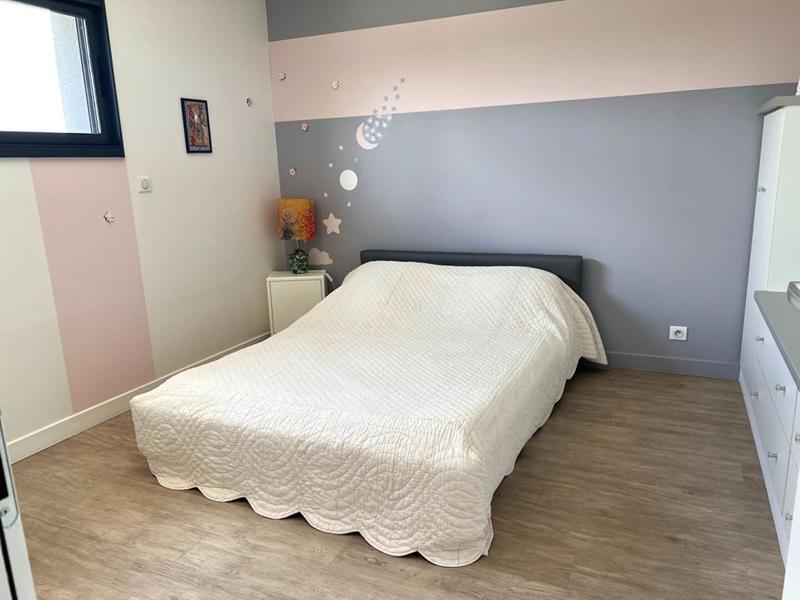 Maison - 235 m² - 8 pièces