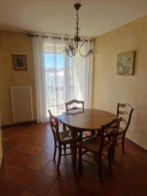 Appartement - 84 m² - 5 pièces