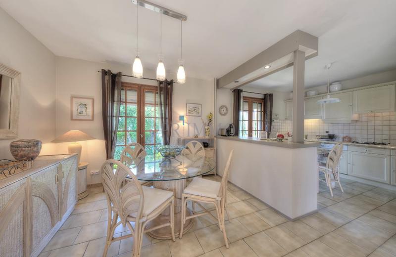 Villa - 90 m² - 4 pièces