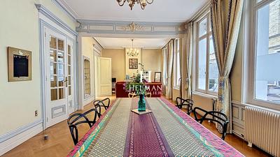 Maison - 296 m² - 8 pièces