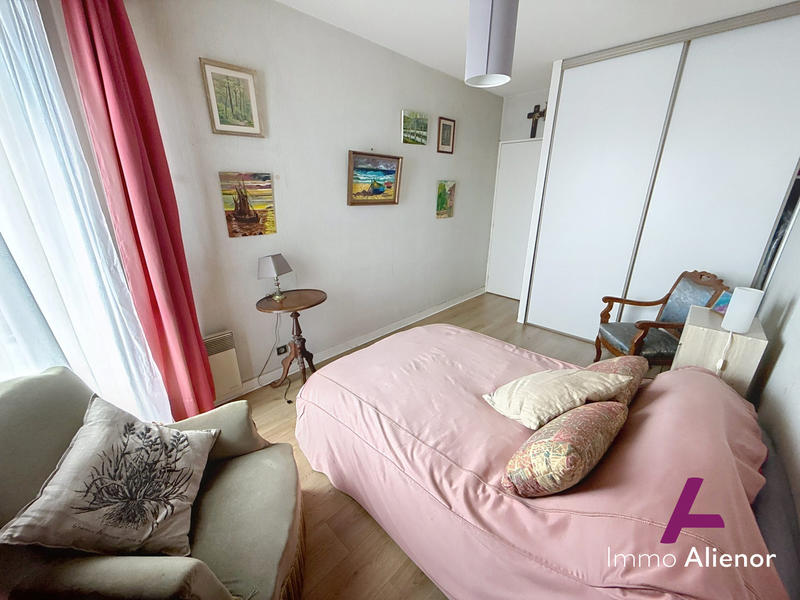 Appartement - 104 m² - 4 pièces