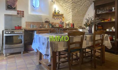 Maison de village - 80 m² - 4 pièces