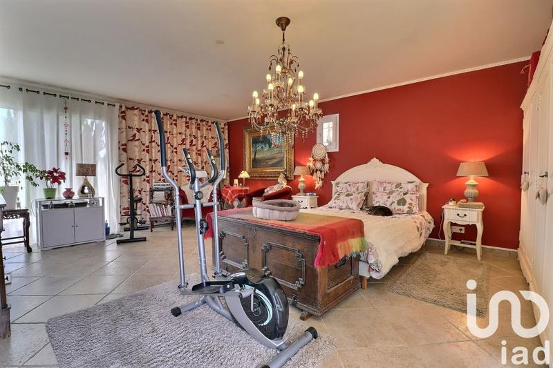 Maison - 196 m² - 7 pièces