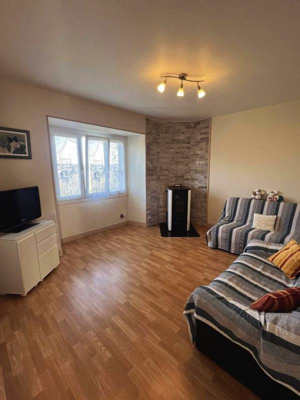 Maison - 80 m² - 5 pièces