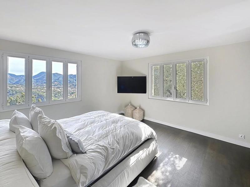 Appartement - 133 m² - 4 pièces