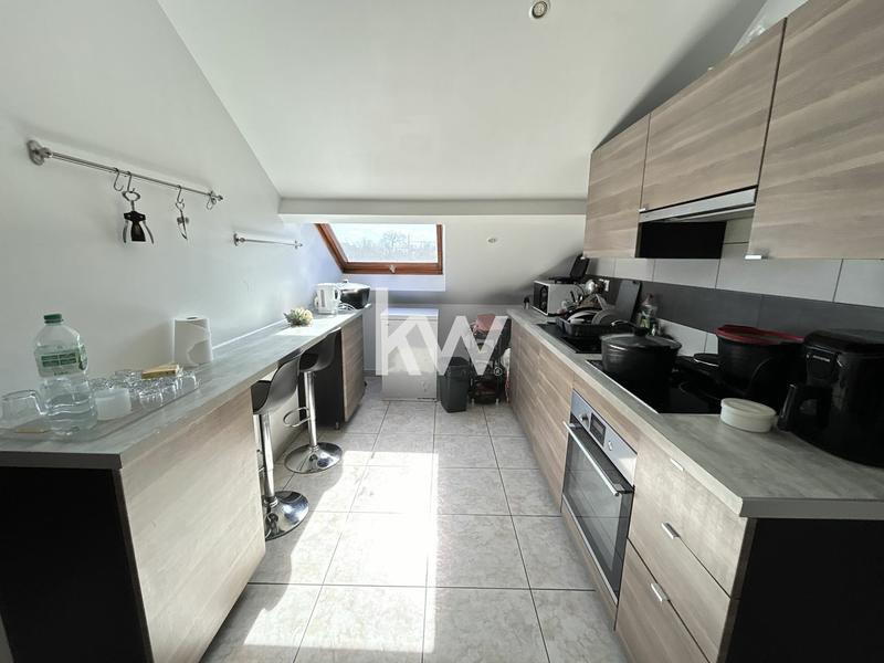 Maison - 318 m² - 7 pièces