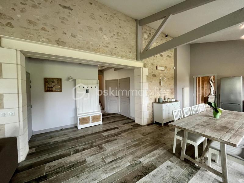 Corps de ferme - 371 m² - 9 pièces