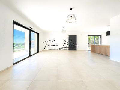 Villa - 120 m² - 4 pièces