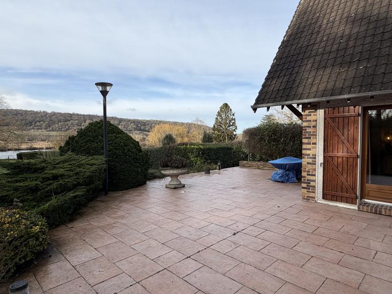 Maison - 203 m² - 7 pièces