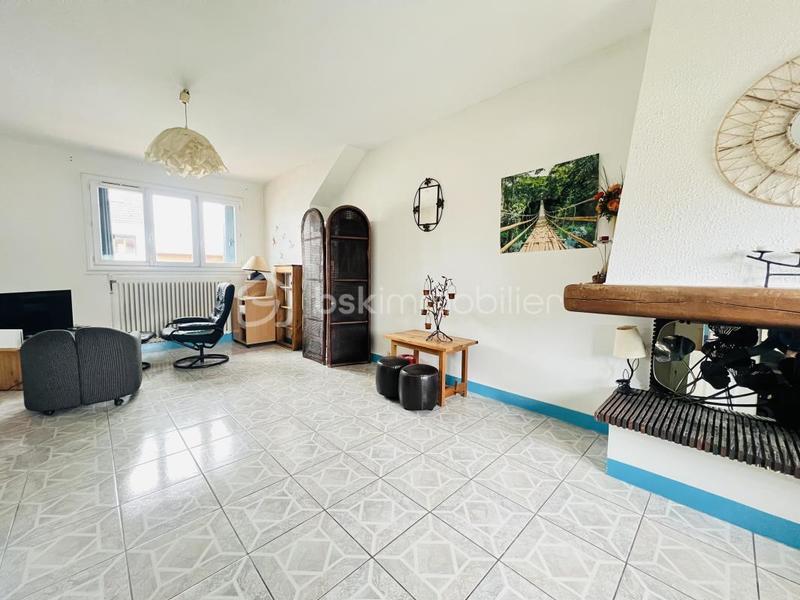 Maison - 141 m² - 7 pièces