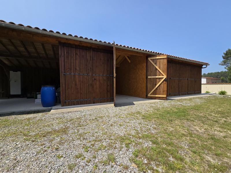 Local d'activités - 245 m²