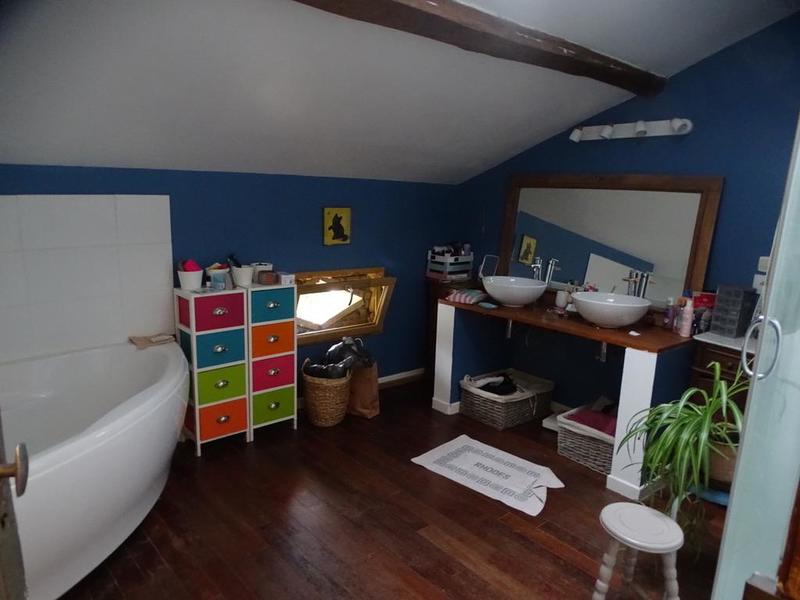 Maison ancienne - 238 m² - 7 pièces