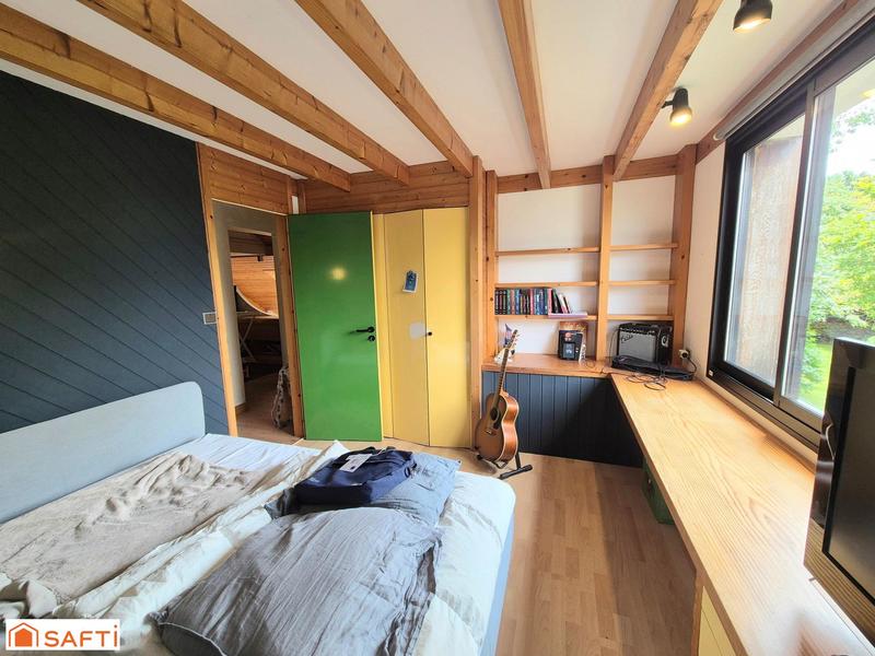 Maison - 189 m² - 9 pièces