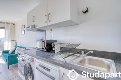 Chambre - 11 m² - 1 pièce