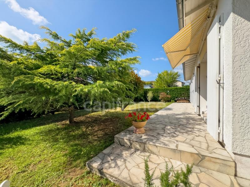 Maison - 102 m² - 4 pièces