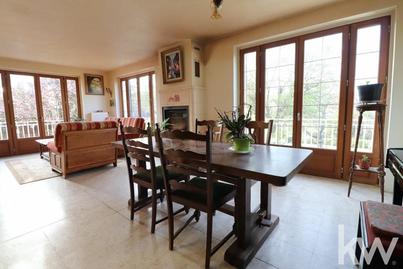 Maison - 156 m² - 8 pièces