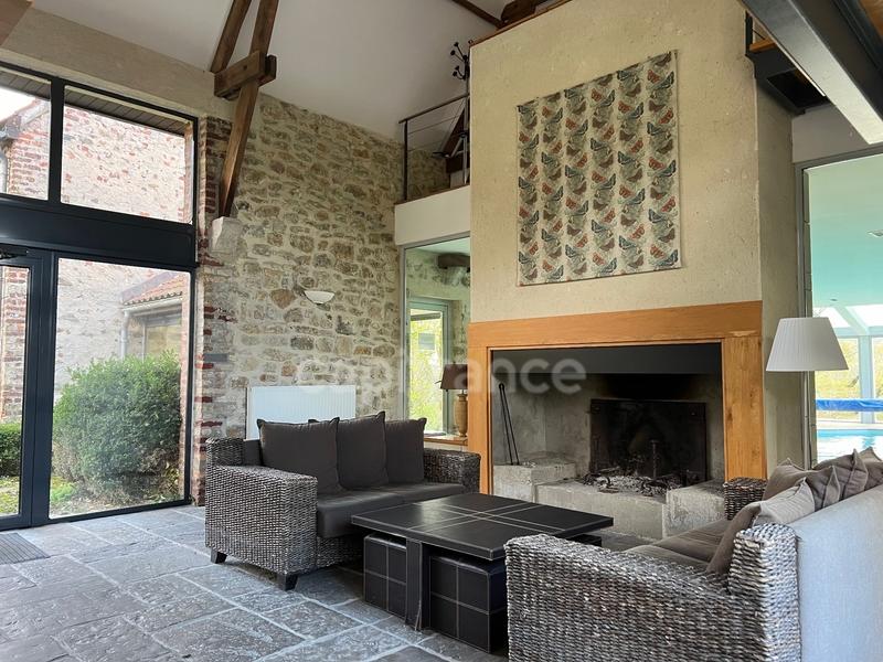 Propriété - 279 m² - 9 pièces