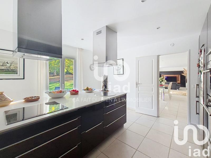 Maison - 280 m² - 7 pièces