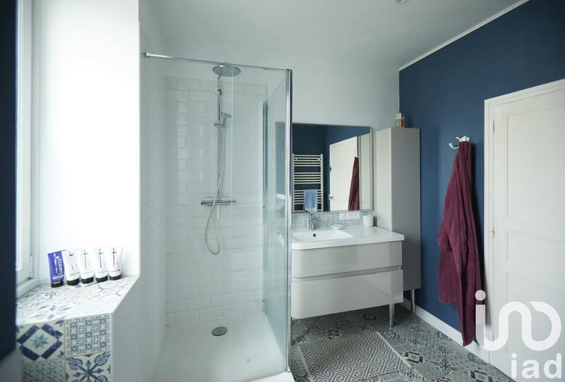 Maison - 164 m² - 8 pièces