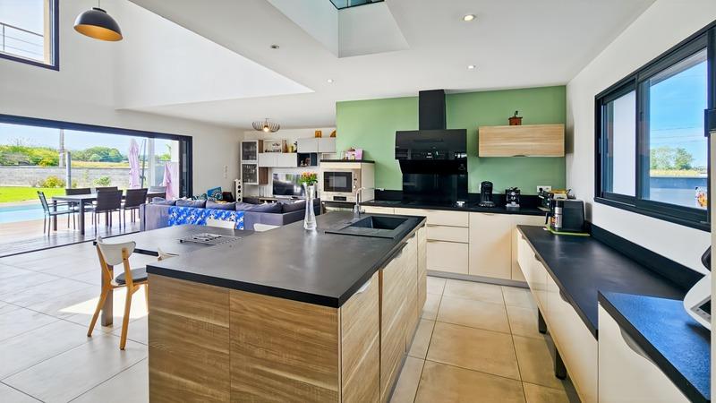 Maison - 161 m² - 6 pièces