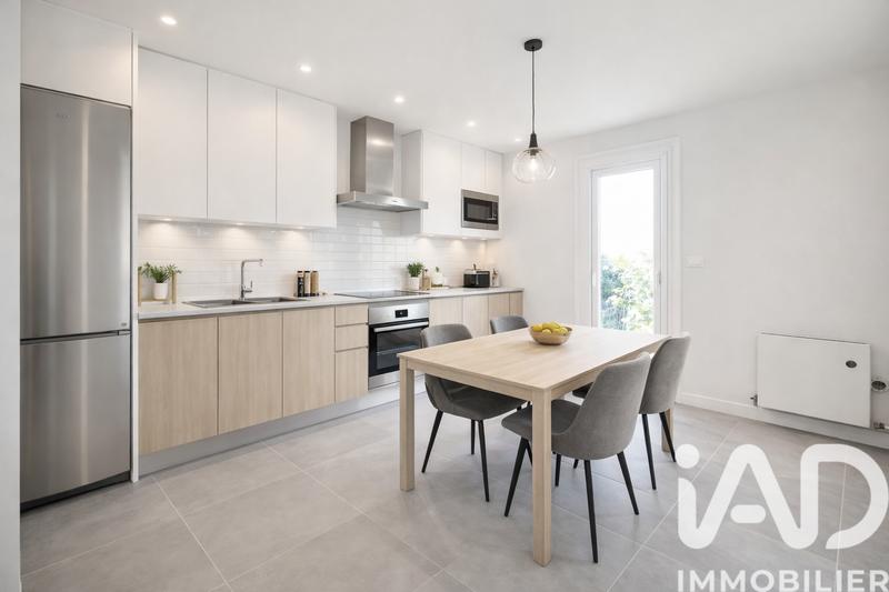 Maison - 97 m² - 4 pièces