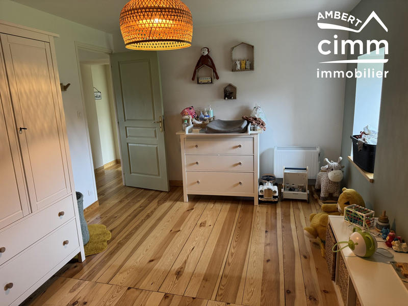 Maison - 177 m² - 9 pièces